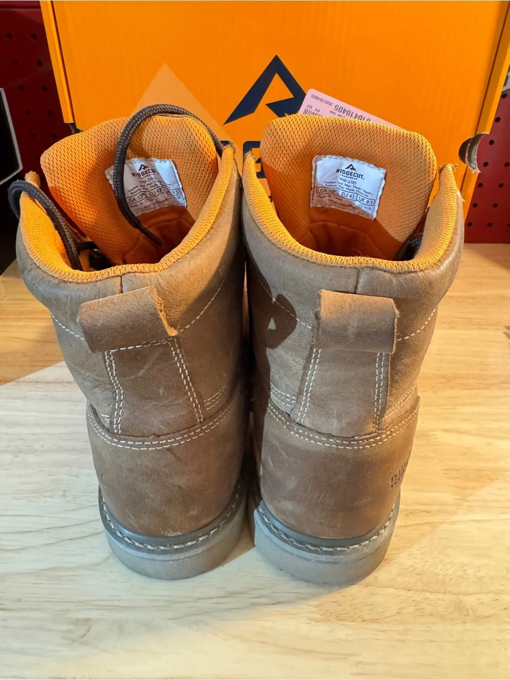 Men's Ridgecut Brown Moc Toe Work Boots Size 10D